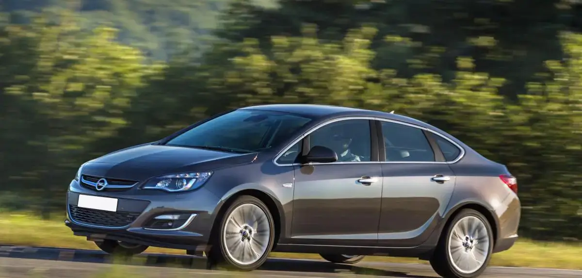 Opel Astra A/T