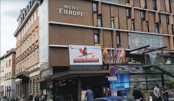 LED DISPLAY na zgradi hotela Europa